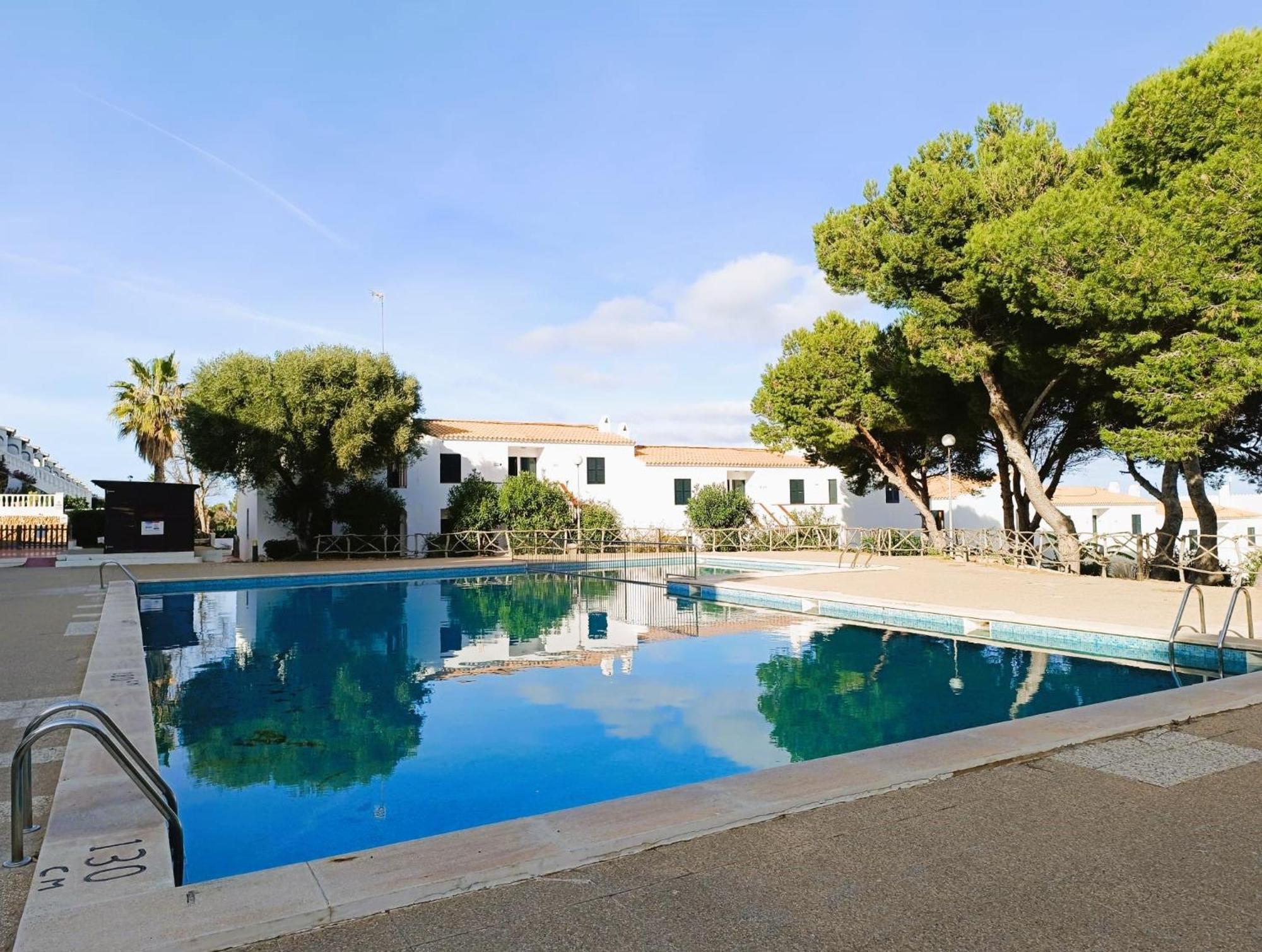 Apartamentos Sol Isla Arenal d'en Castell Luaran gambar