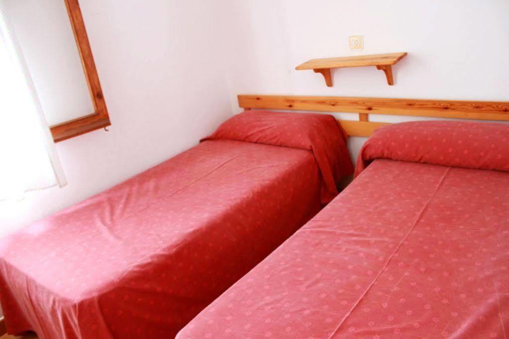 Apartamentos Sol Isla Arenal d'en Castell Luaran gambar
